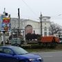 В Симферополе посреди дорожного кольца возросла металлическая башня