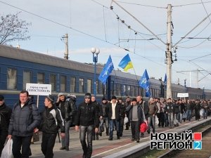 Севастопольцы вернулись после уикенда на антимайдане