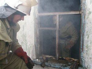 В Джанкое на пожаре погибли пенсионеры: муж и жена