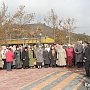 В Керчи к памятнику десантникам возложили цветы