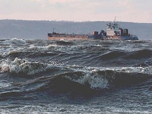 Керченская переправа снова закрыта из-за ветра