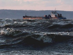 Керченская переправа снова закрыта до улучшения погодных условий