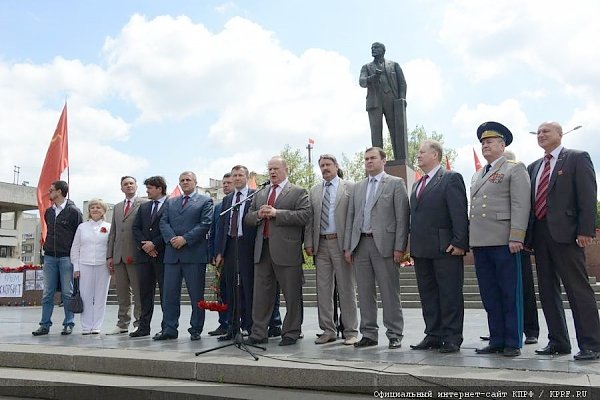 Республика Крым. Памятник Ленину в Столице Крыма останется на месте