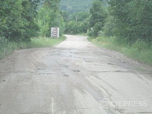 Дорога через Ай-Петри в Ялту пришла в полную негодность