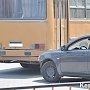 В Керчи столкнулись иномарка и автобус