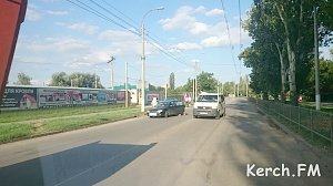 В Керчи столкнулись автомобили «ВАЗ» и «Kia»