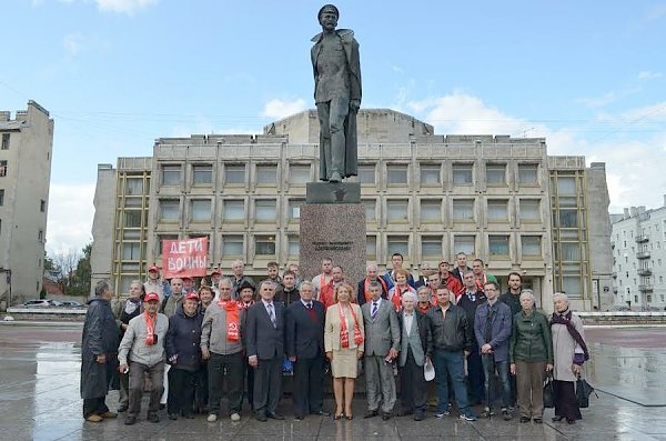 Санкт-Петербург. Возвращайтесь, Феликс Эдмундович!