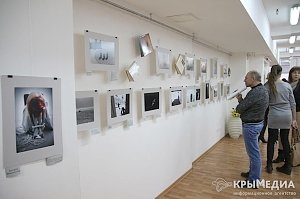 В Симферополе открылась фотовыставка «Субстанция»