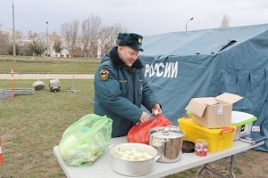 Спасатели МЧС развернули в Столице Крыма городки жизнеобеспечения