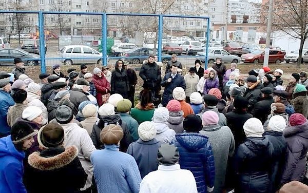 Олег Лебедев продолжает проводить массовые встречи с избирателями Тульской области