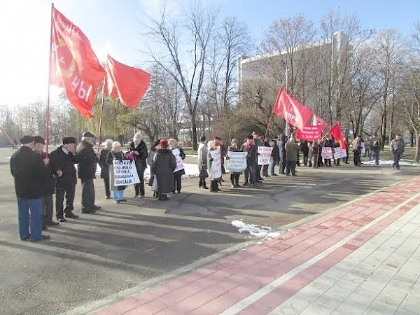 Республика Адыгея. В Майкопе прошёл пикет в защиту транспортников Анти-«Платон»