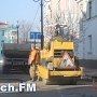 В Керчи за день заасфальтировали яму и разрыли её