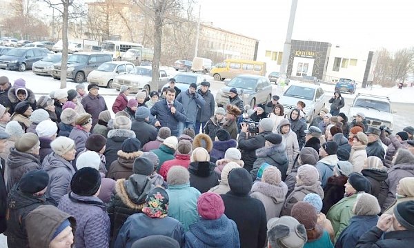 Олег Лебедев активно продолжает массовые встречи с жителями Тульской области