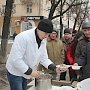 Коммунисты накормили пензенцев гречневой кашей