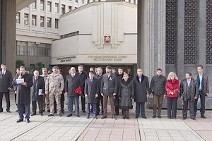 В Симферополе прошел митинг, посвященный памяти крымчан, погибших в ходе событий 26 февраля 2014 года