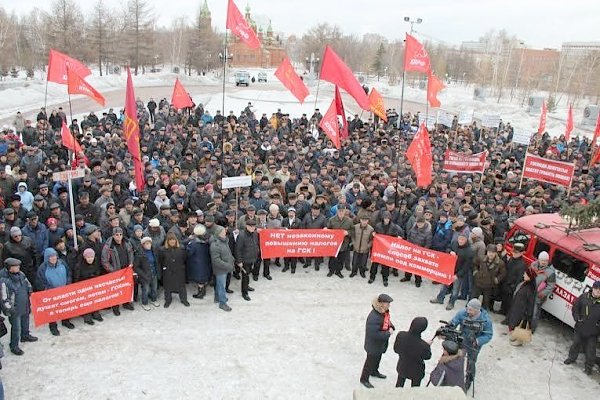 После массовой акции протеста КПРФ челябинских пенсионеров освободят от уплаты земельного налога под гаражами