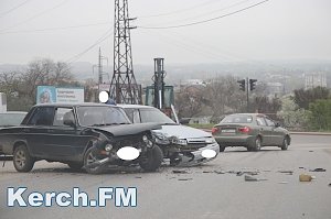 В Керчи столкнулись два «ВАЗа»