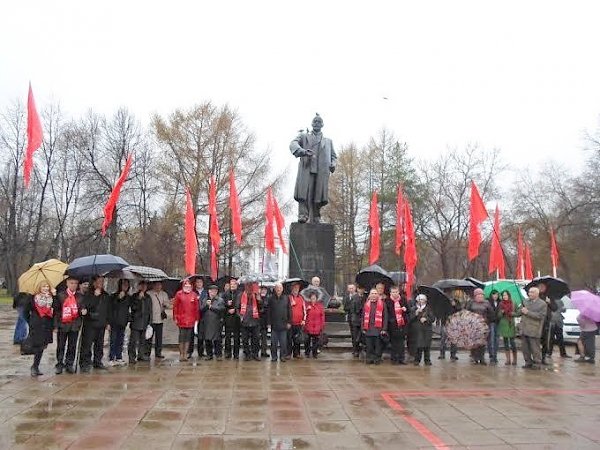 Коммунисты Перми почтили отметили 146-ю годовщину со дня рождения В.И. Ленина