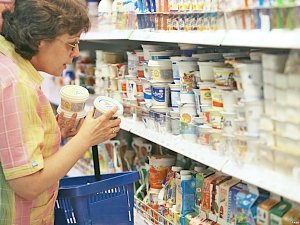 Власти объяснили, откуда в Крыму некачественные продукты