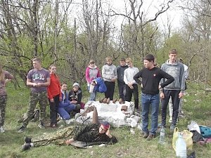 Крымские казаки провели «школьный десант» к местам партизанской славы.