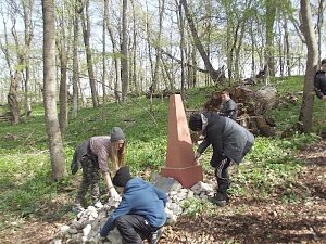 Крымские казаки провели «школьный десант» к местам партизанской славы.