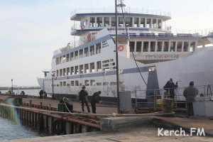 Керченская переправа бесплатно перевезла в майские праздники четырех ветеранов