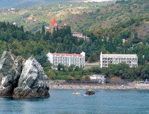 В Алуште на пляж будут пускать по паспортам