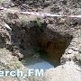 В Керчи ещё на одной улице водоканал разрыл яму и уехал