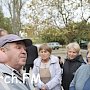 В Керчи на сходе граждан люди пожаловались Подлипенцеву на дороги и освещение