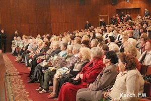 В Керчи отметят День учителя и День пожилого человека