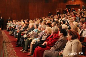 В Керчи перенесли празднование Дня учителя