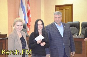 Керчане-сироты получили ключи от 7 квартир