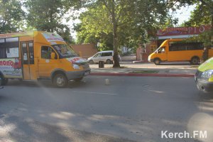 В Керчи некоторые маршрутки проезжают остановки, чтобы не возить пенсионеров