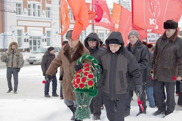 «Патриот всего человечества». Томские коммунисты почтили память Владимира Ленина