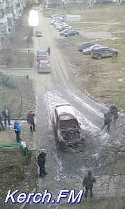 В ночное время в Керчи сгорел автомобиль