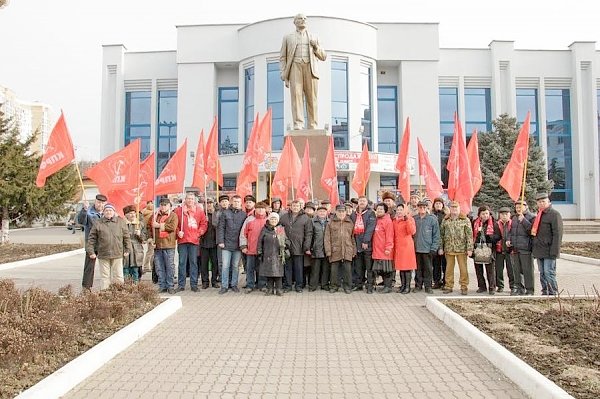 На Кубани актив КПРФ провел ряд мероприятий в связи Днем памяти В.И. Ленина