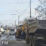 Коммунальщики раскопали проезжую часть в центре Керчи