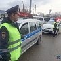 В Симферополе нерадивых пешеходов усаживают в специальный троллейбус