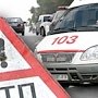 В столице Крыма бабушка переводила внучку через поток автомобилей. 11-летнюю девочку увезла «скорая»