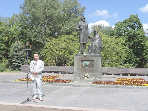 День русского языка в Пскове. Праздник по инициативе КПРФ