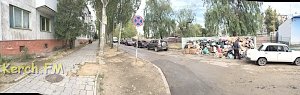 На центральном рынке в Керчи несколько дней не вывозили мусор