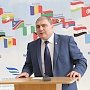 Губернатор-коммунист Вадим Потомский вручил студенческие билеты первокурсникам орловских вузов