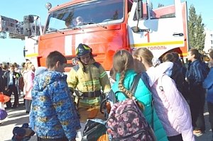 В День образования Гражданской обороны в Севастополе прошла масштабная выставка техники и общегородской урок ОБЖ