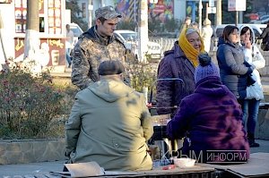 Ежедневные дежурства на симферопольских рынках распугали стихийщиков