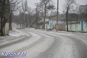 В Керчи на некоторых участках дороги – гололедица