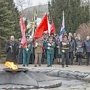 В Сквере Славы Керчи прошло возложение цветов