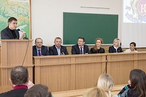 Студенты КФУ встретились со знаменитой российской синхронисткой