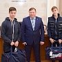 Симферопольские спортшколы получили 946 комплектов спортивной экипировки