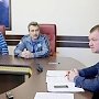 Керчане пожаловались Бороздину на стоянку грузовиков во дворах