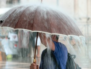 В этот день на полуострове ожидаются грозовые дожди